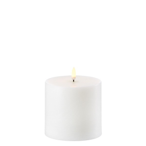 Uyuni Led Pillar Candle nordic white10,1 x 10,1 cm 